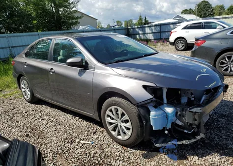 2016 Toyota Camry Le z USA, uszkodzony, nr VIN 4T1BF1FK8GU179019